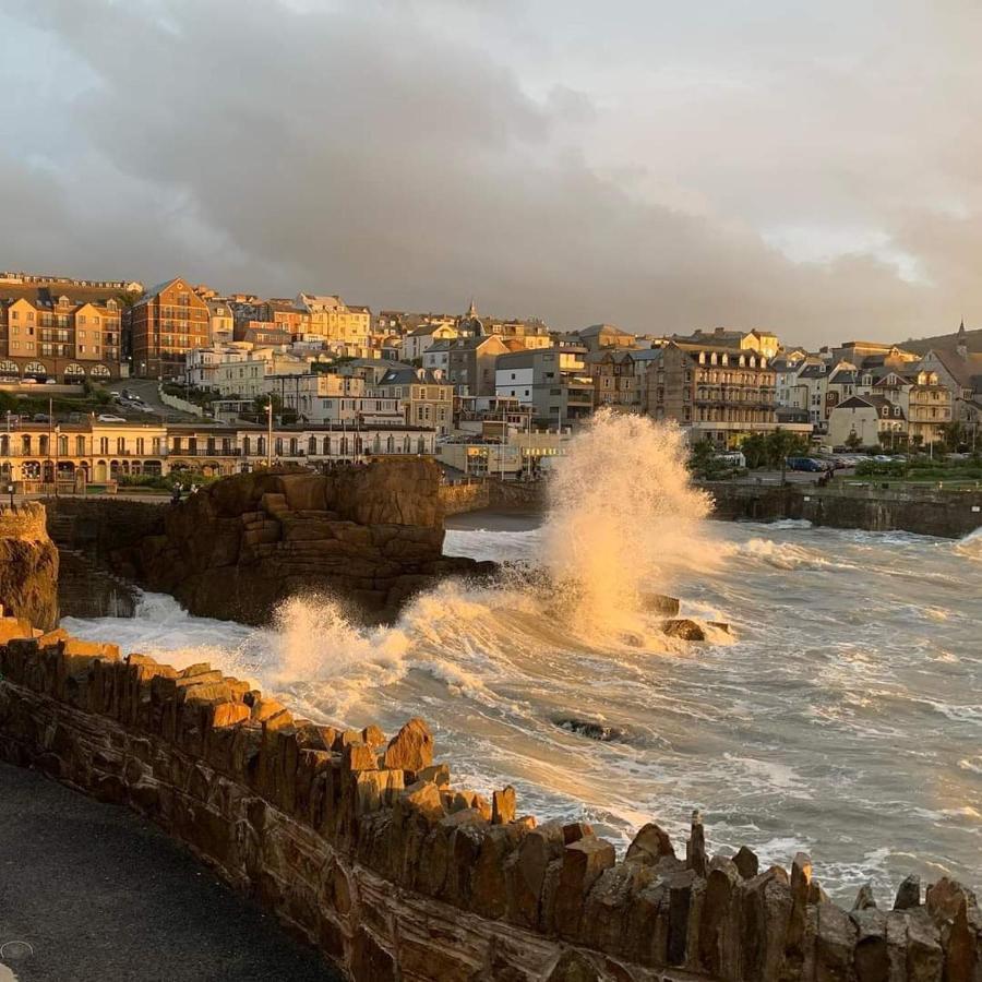 2 The View Apartments Ilfracombe - Seafront, Parking, Lift, Ev 外观 照片