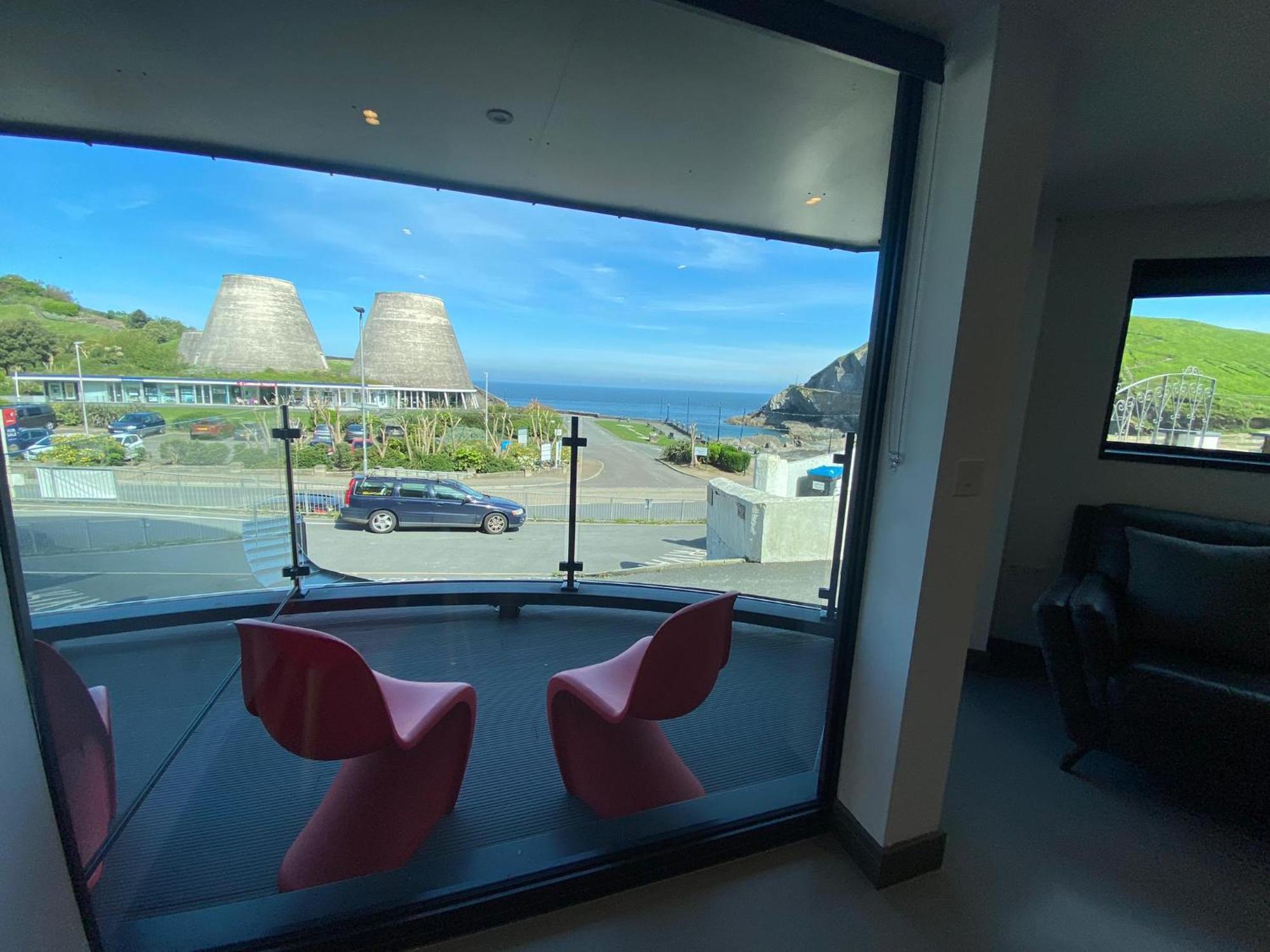 2 The View Apartments Ilfracombe - Seafront, Parking, Lift, Ev 外观 照片
