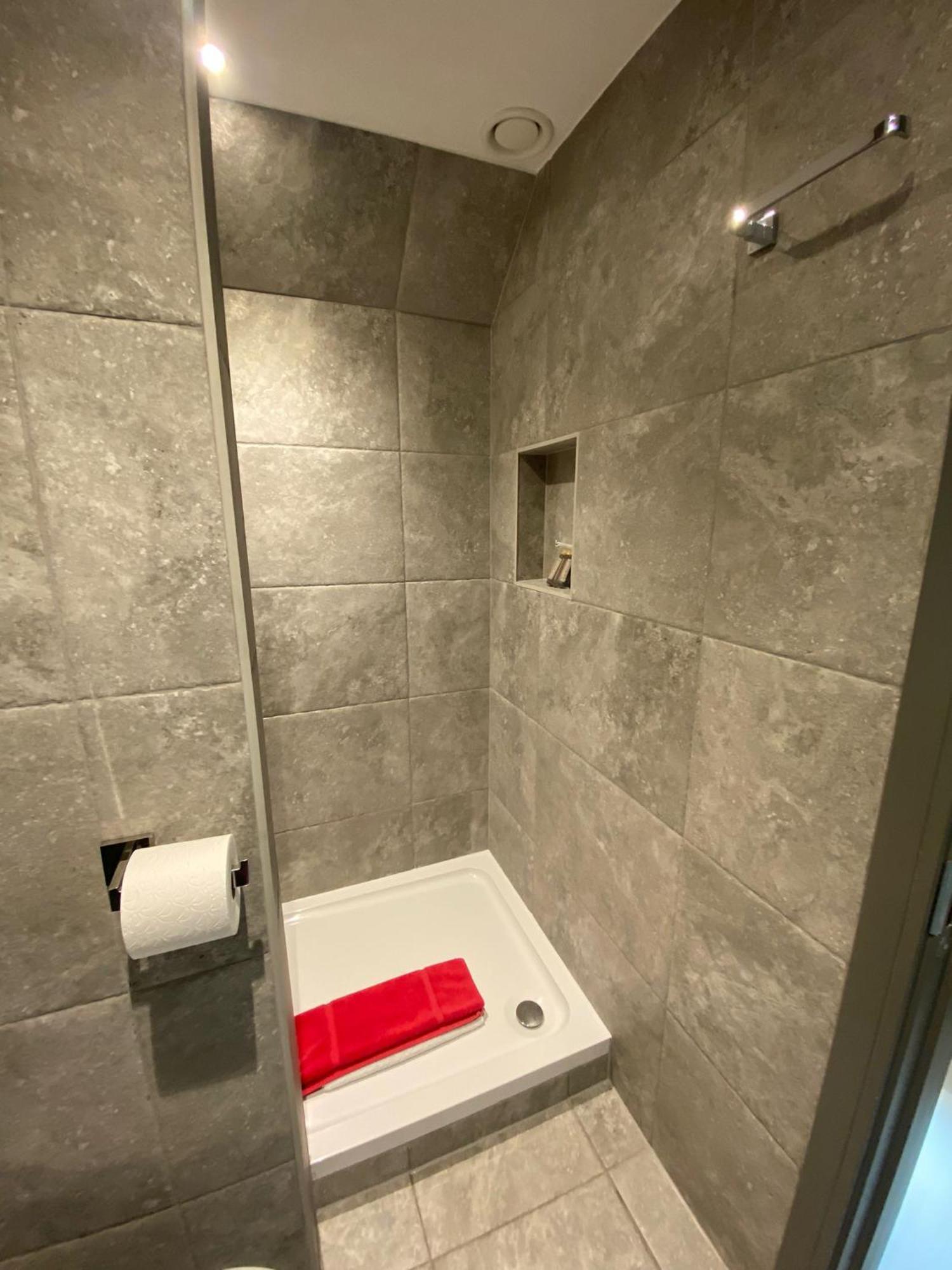 2 The View Apartments Ilfracombe - Seafront, Parking, Lift, Ev 外观 照片